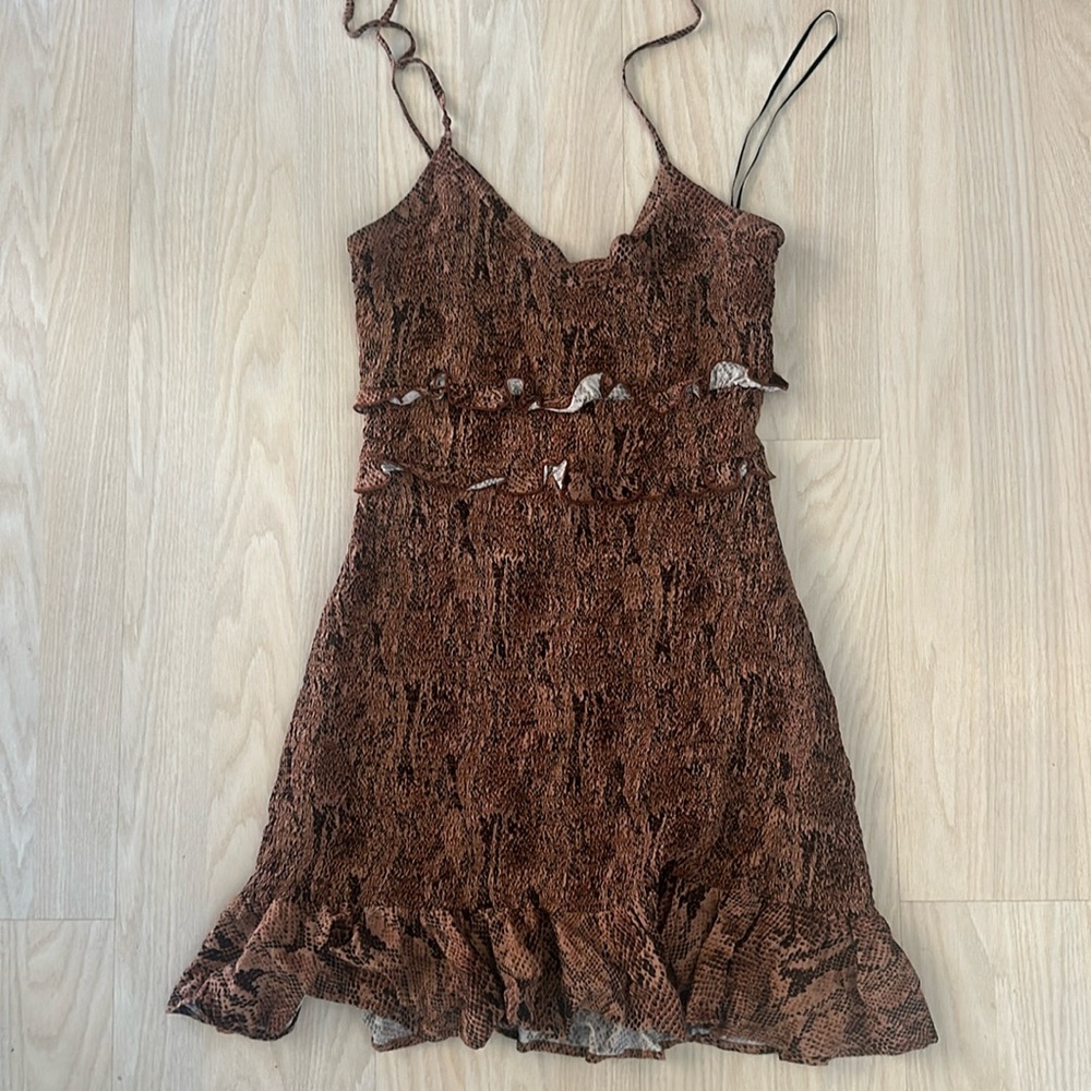 Express Smocked Snakeskin - Size M‎